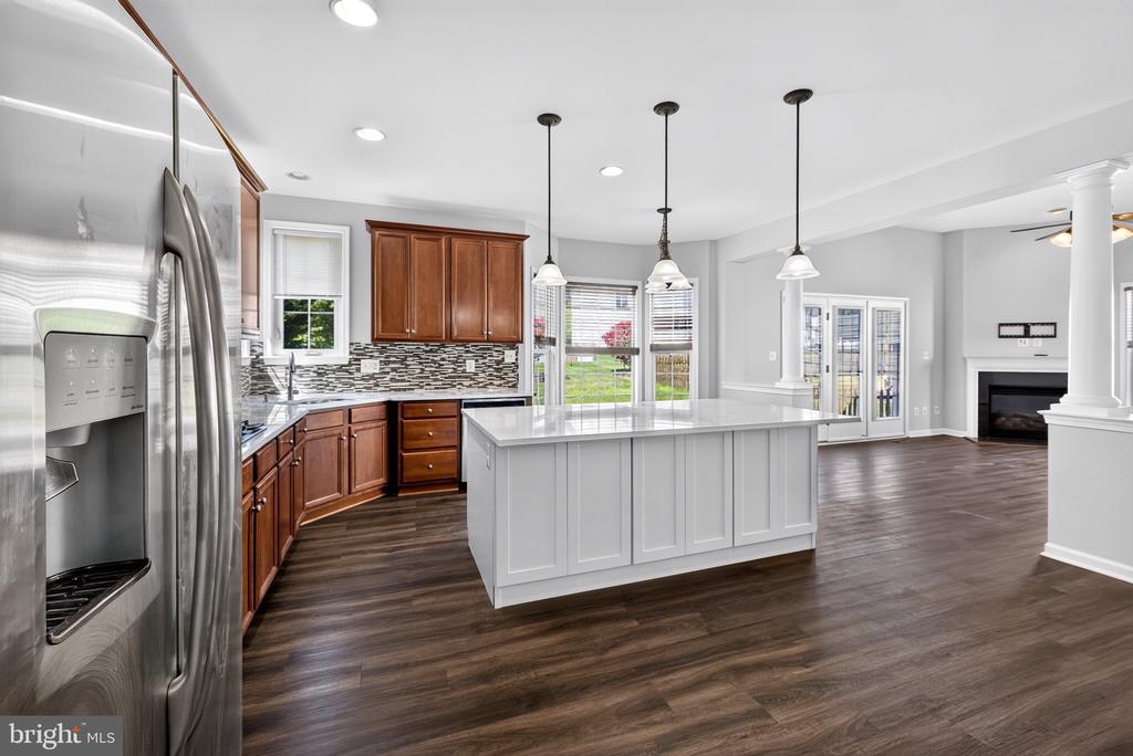 9036 WOODPECKER COURT