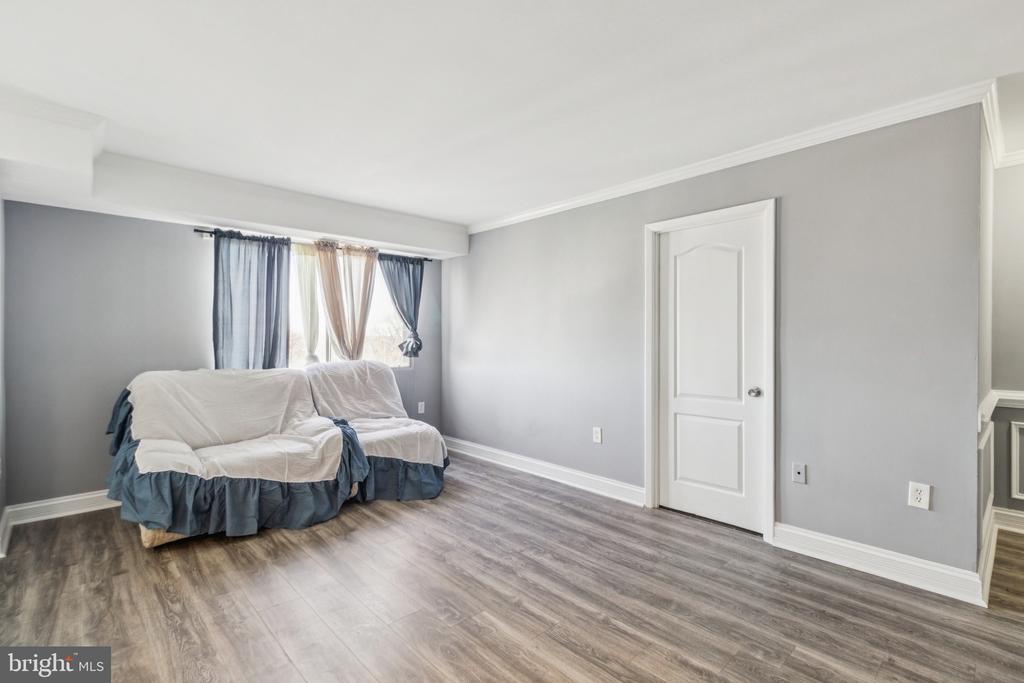 12705 DARA DRIVE Unit: 202