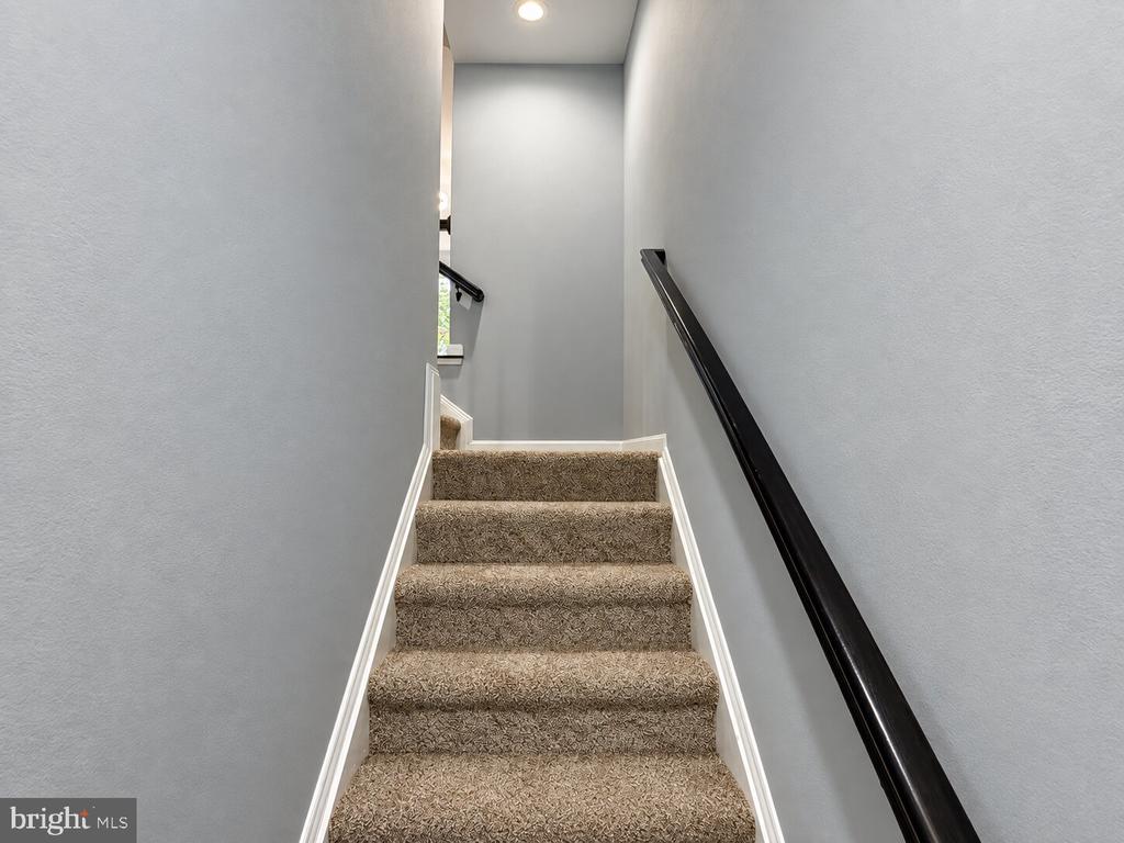 15693 PALERMO TERRACE