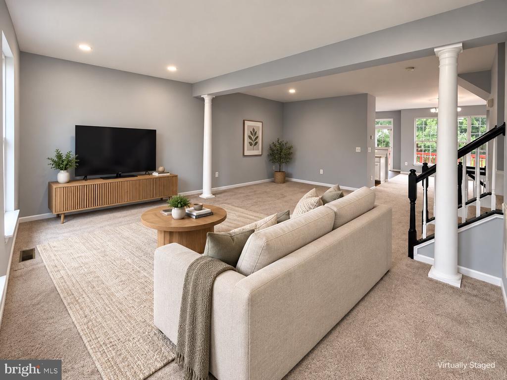 15693 PALERMO TERRACE