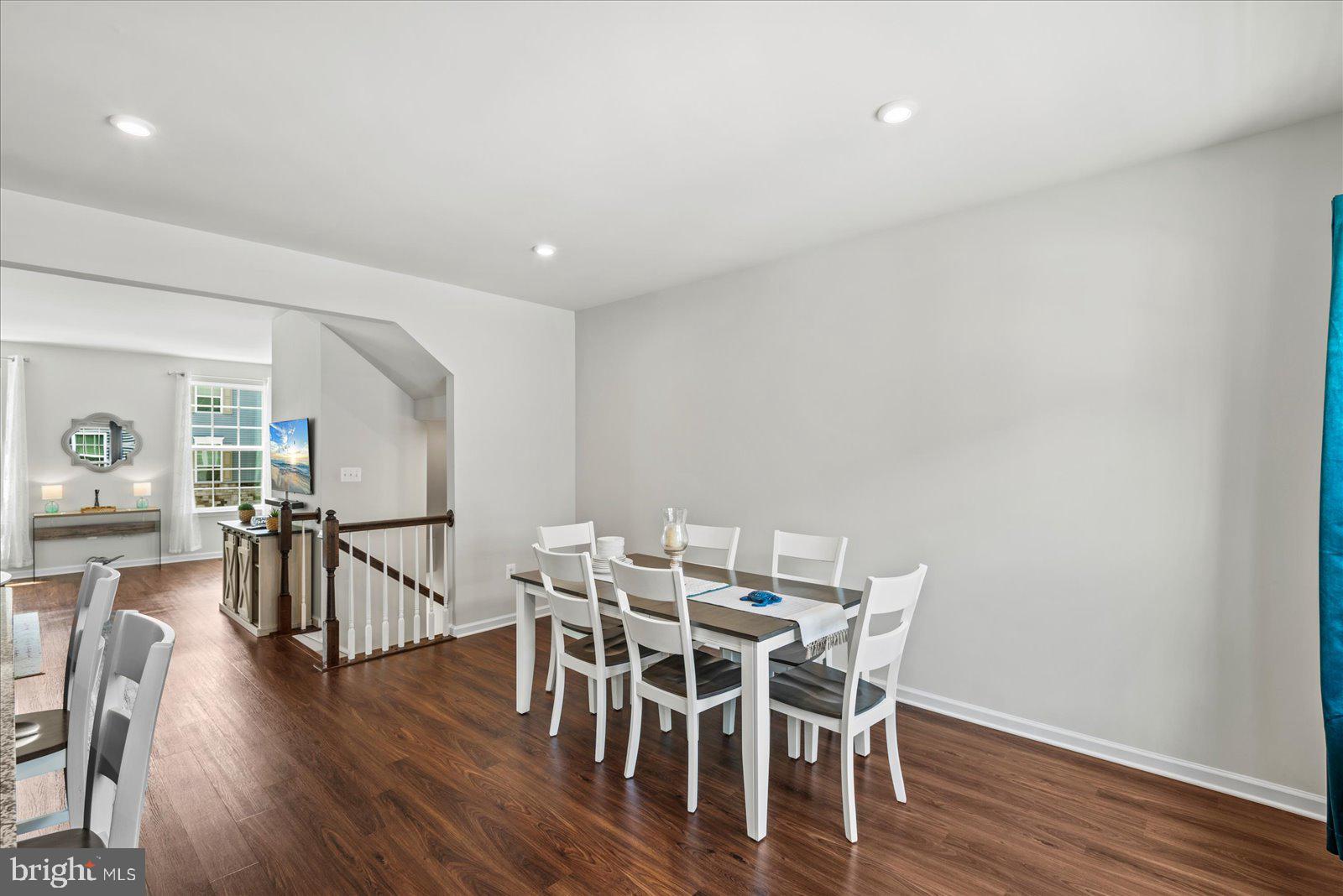 9721 CEDARMASS CIRCLE