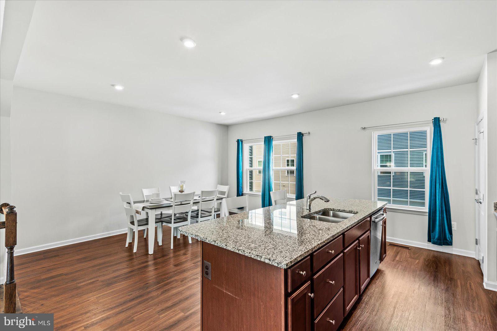 9721 CEDARMASS CIRCLE