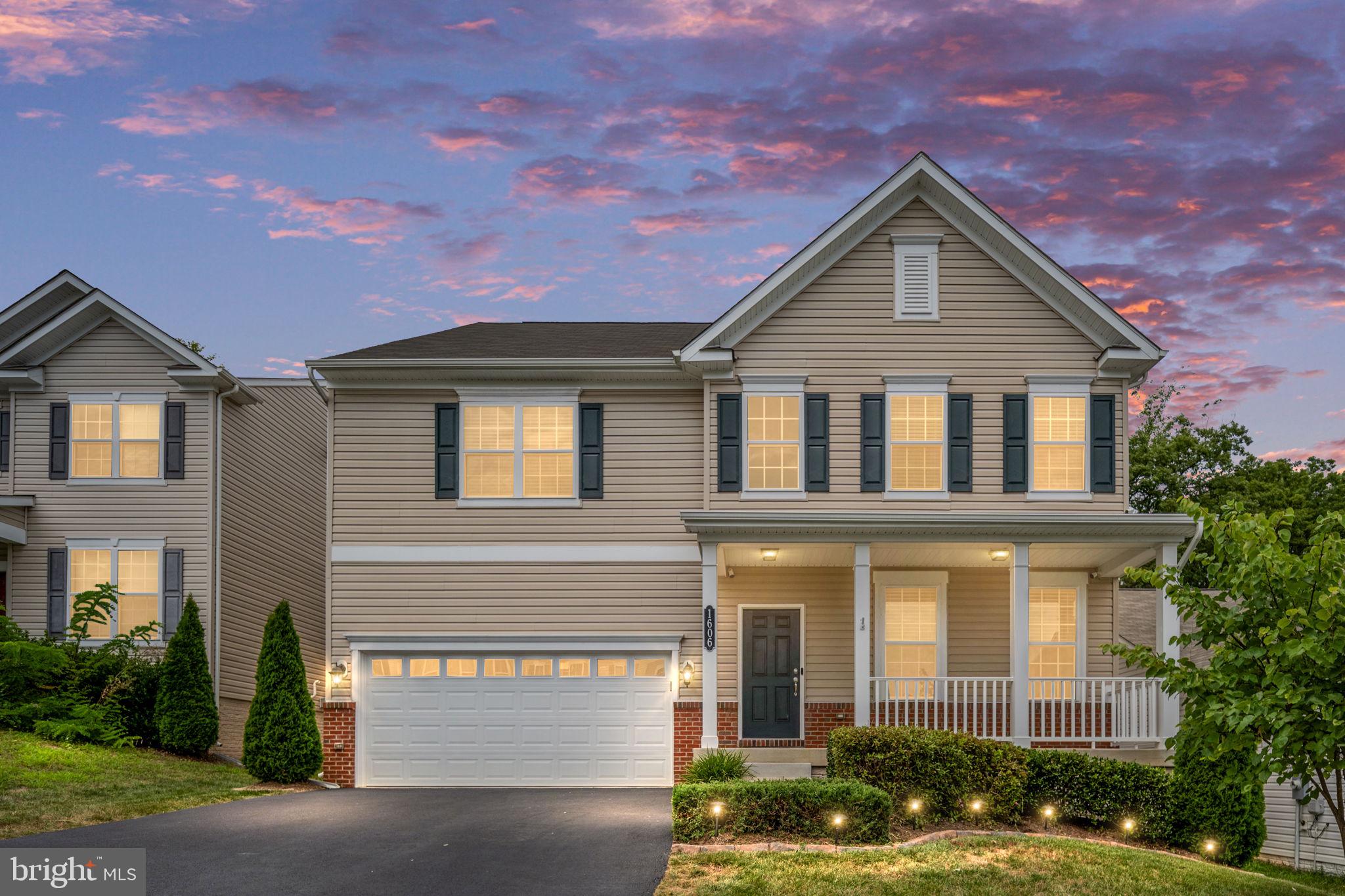 1606 HUDGINS FARM CIRCLE