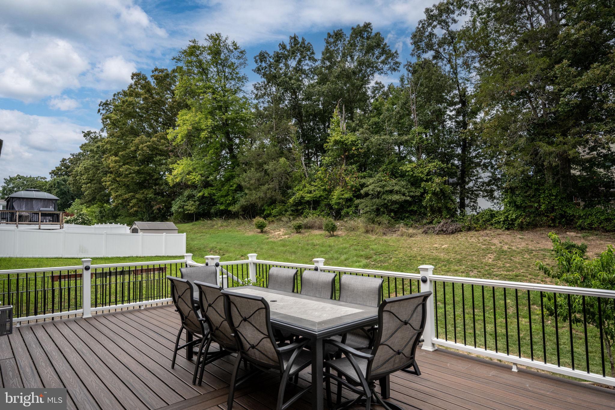 1606 HUDGINS FARM CIRCLE