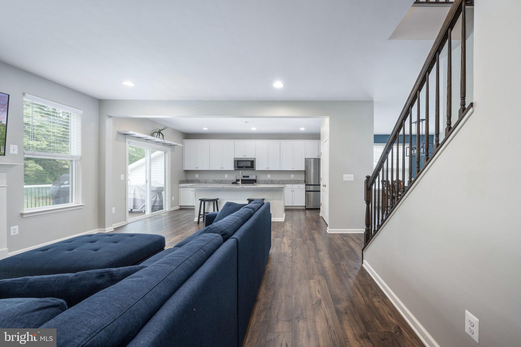 1606 HUDGINS FARM CIRCLE