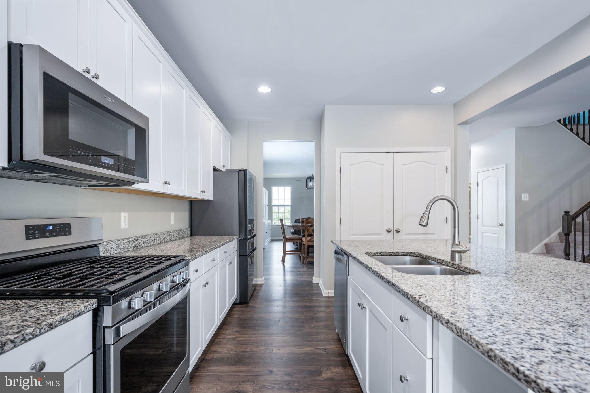 1606 HUDGINS FARM CIRCLE