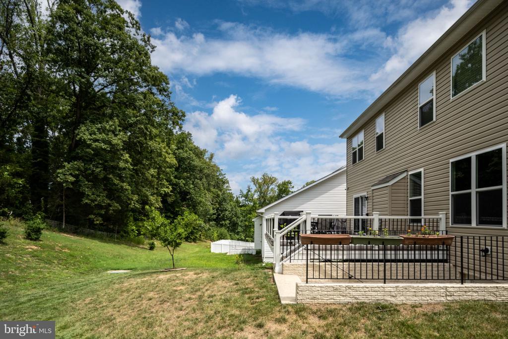 1606 HUDGINS FARM CIRCLE