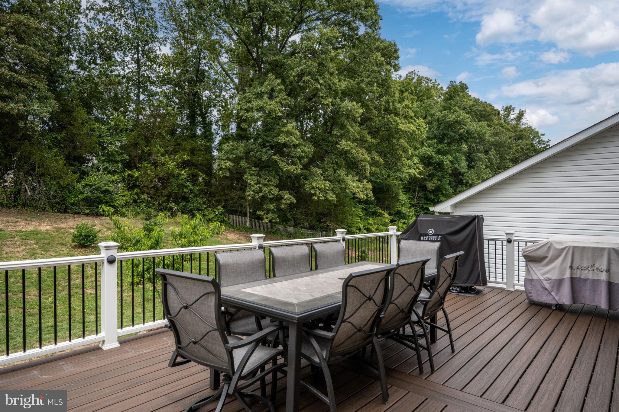 1606 HUDGINS FARM CIRCLE