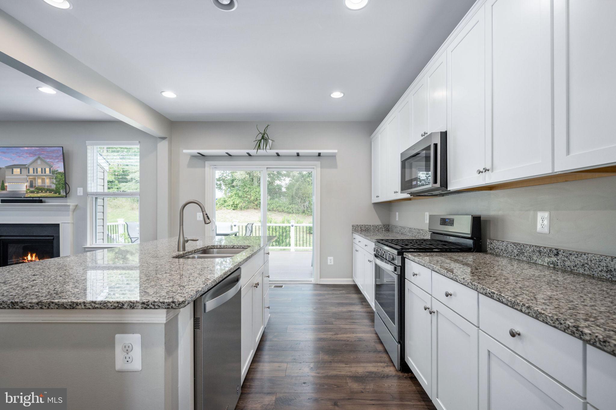 1606 HUDGINS FARM CIRCLE