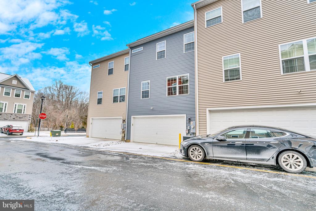 9903 Cedarmass Cir