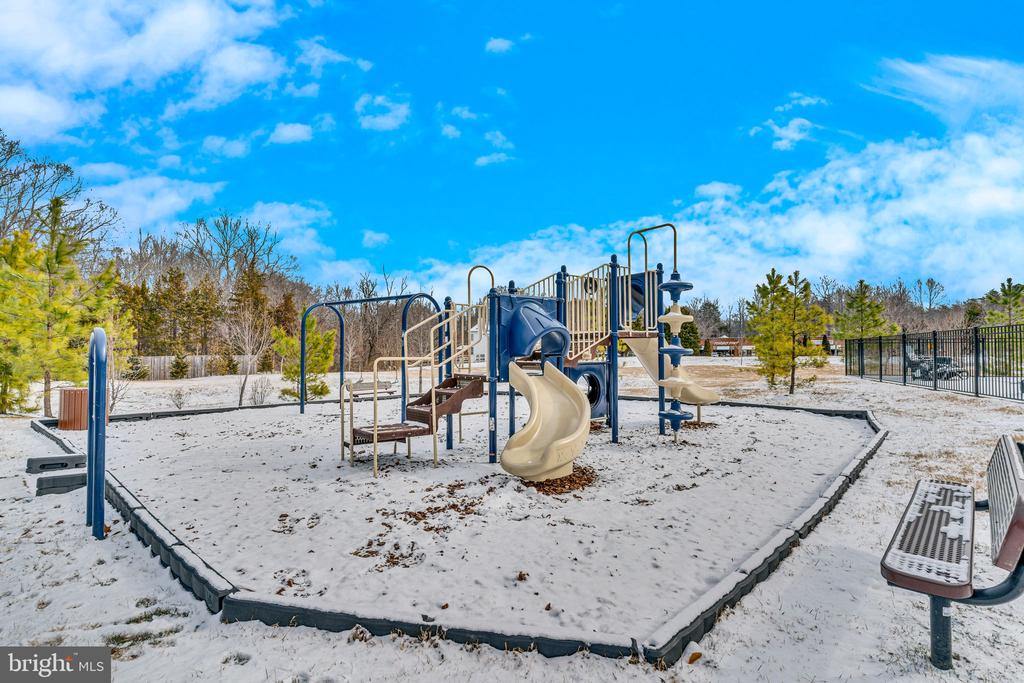 9903 Cedarmass Cir