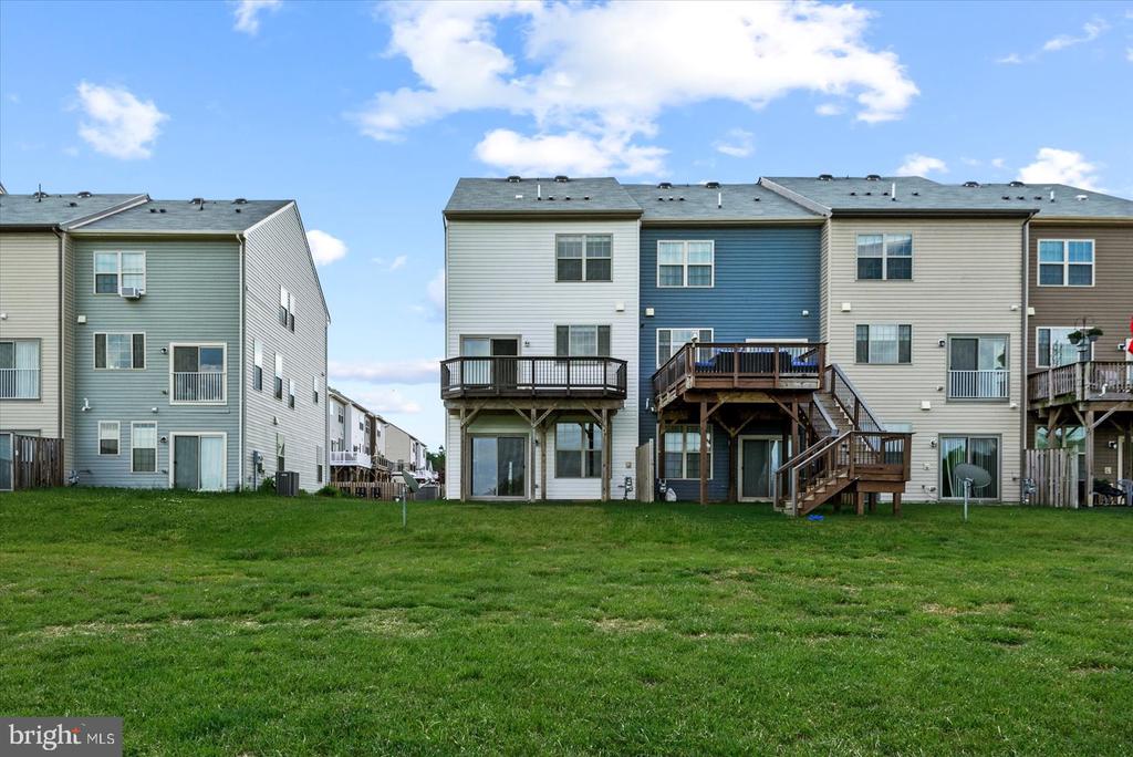 2221 CHAMPIONS WAY