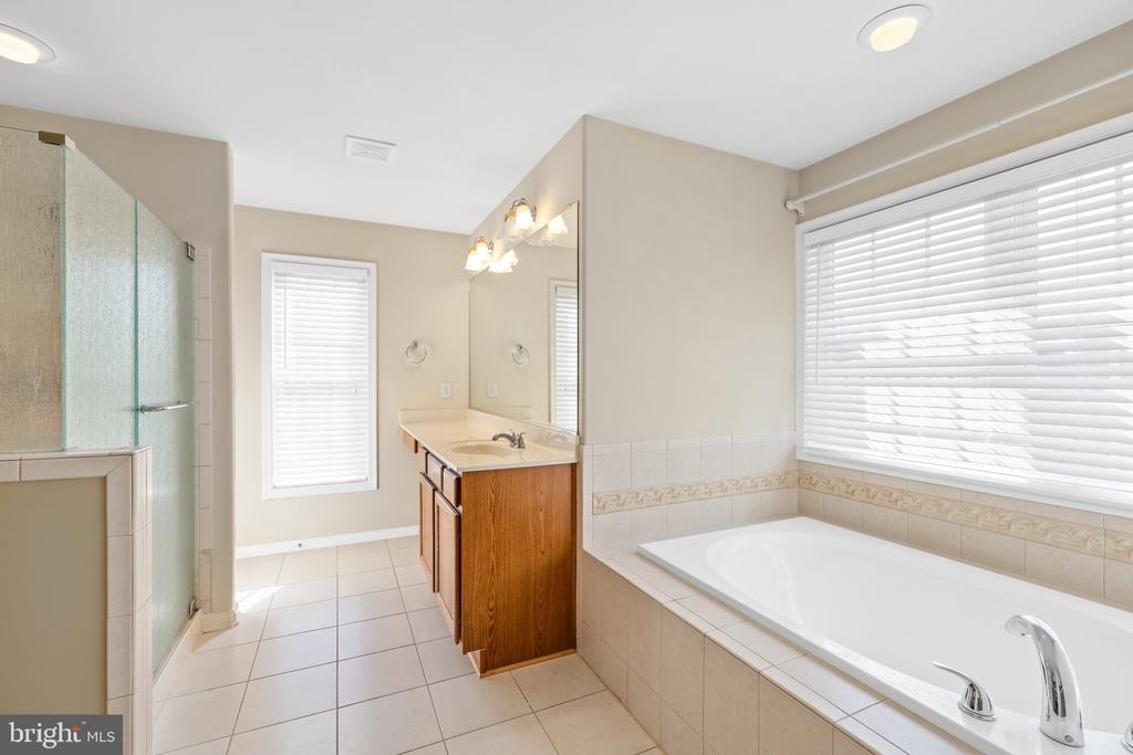 10815 STACY RUN