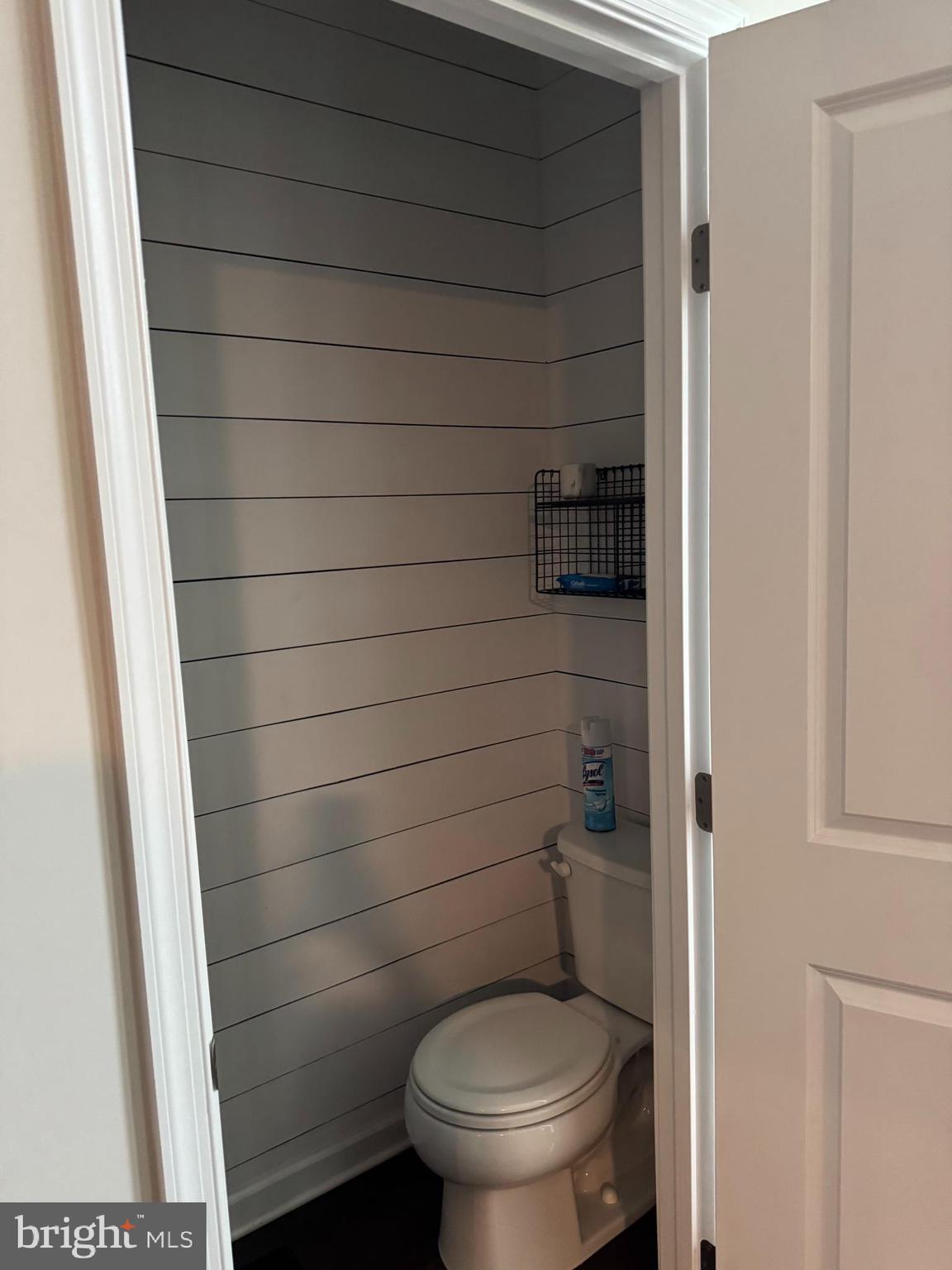 9816 CEDARMASS CIRCLE