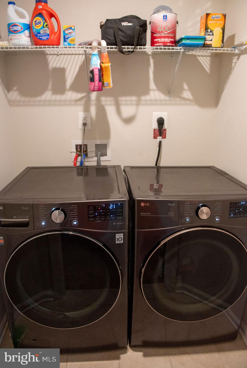 9816 CEDARMASS CIRCLE