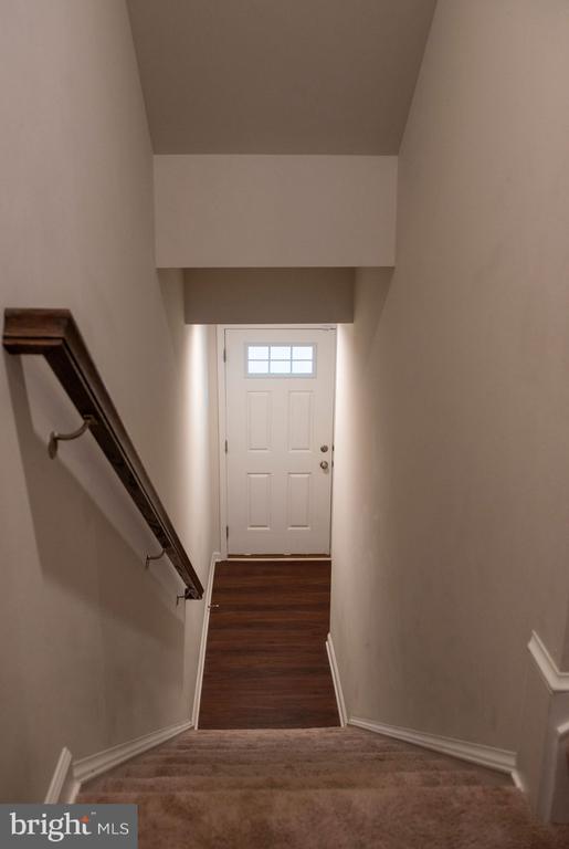 9816 CEDARMASS CIRCLE