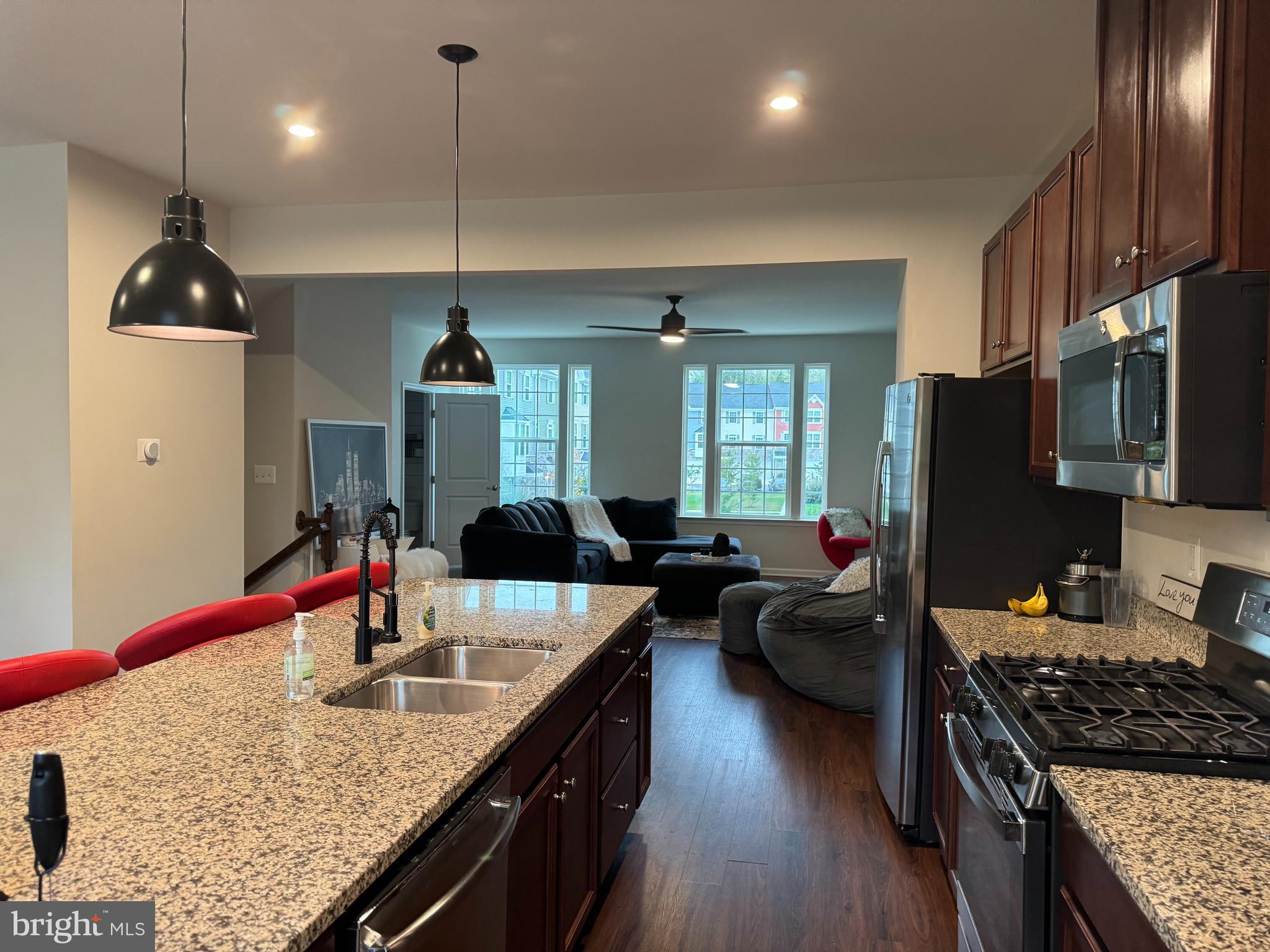 9816 CEDARMASS CIRCLE