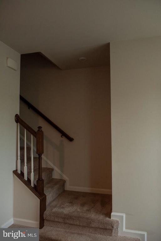9816 CEDARMASS CIRCLE