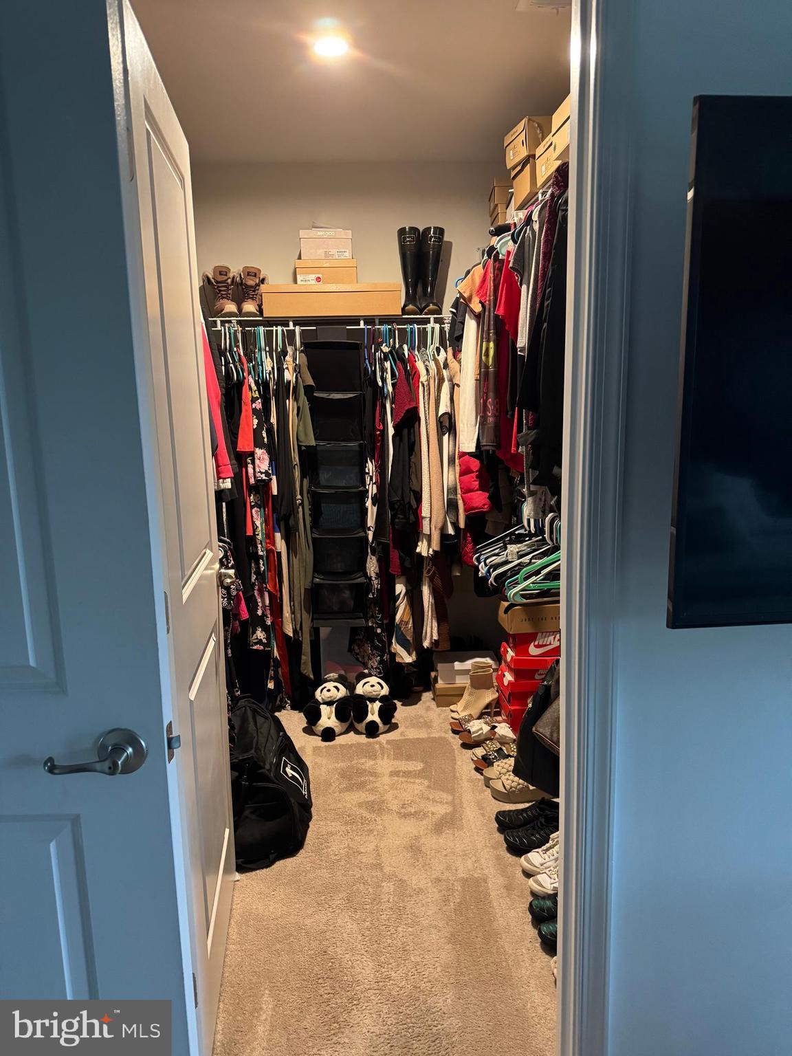 9816 CEDARMASS CIRCLE