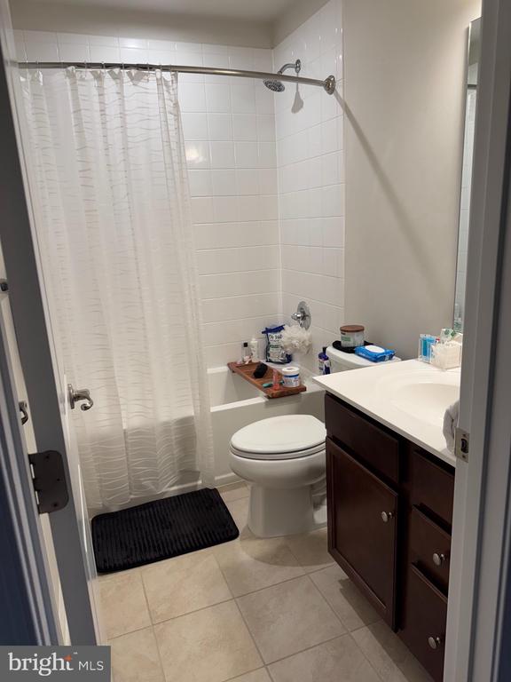 9816 CEDARMASS CIRCLE