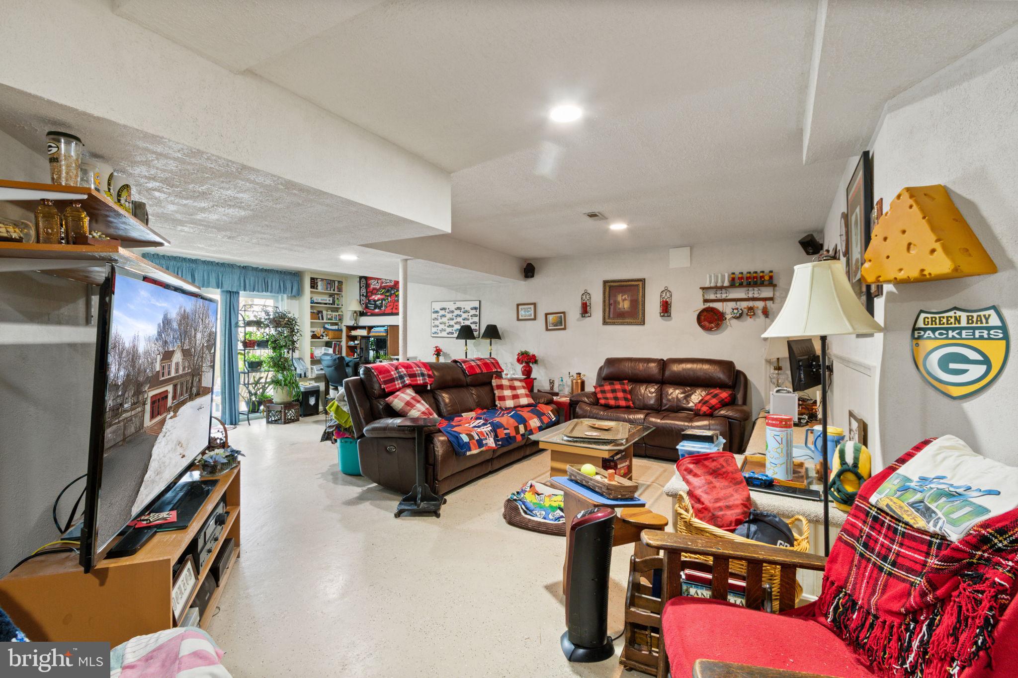 7211 LORD BARTON DRIVE