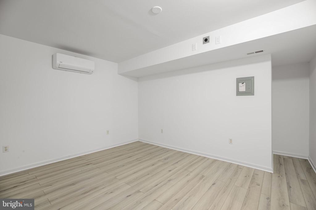10100 SACHS COURT