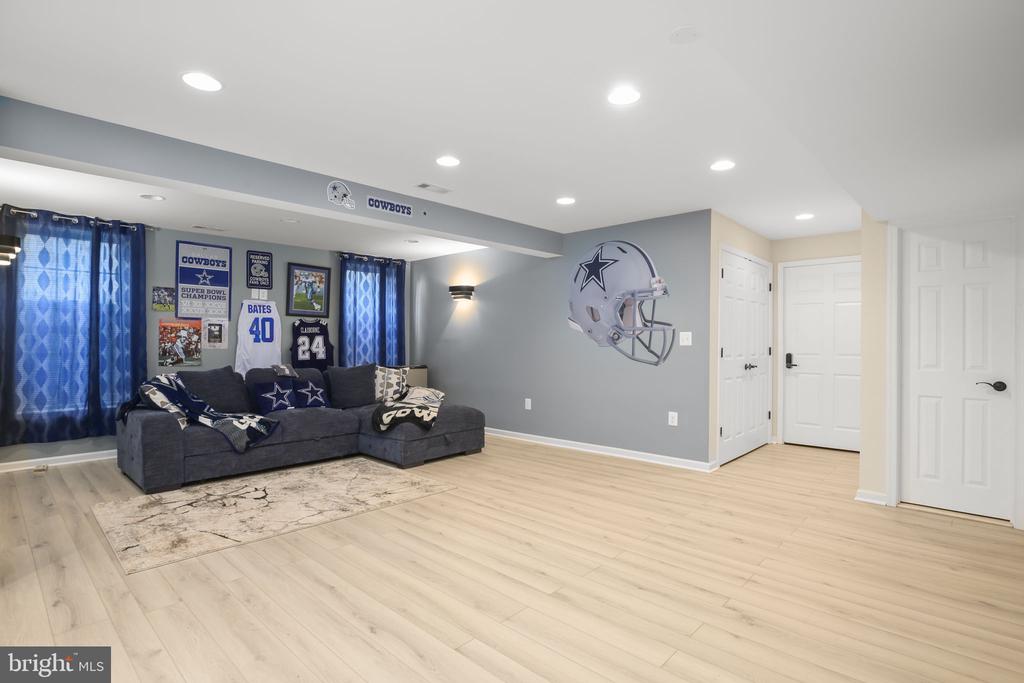 10100 SACHS COURT