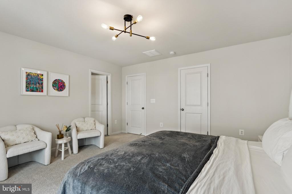 3817 DRAYTON COURT