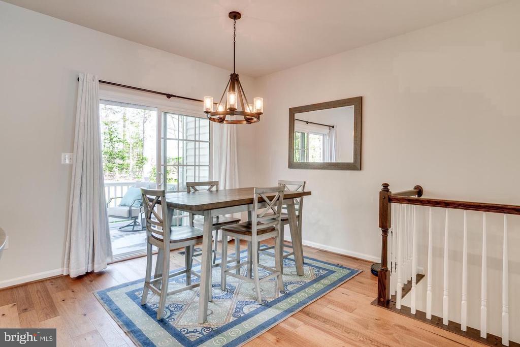316 Landing Dr