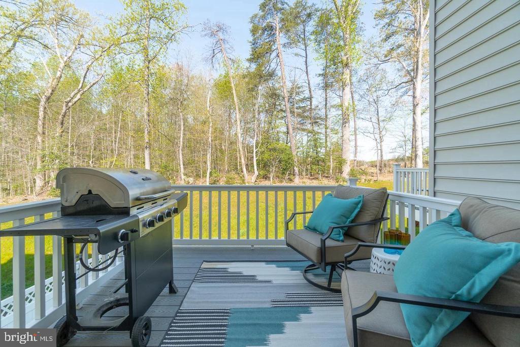 316 Landing Dr