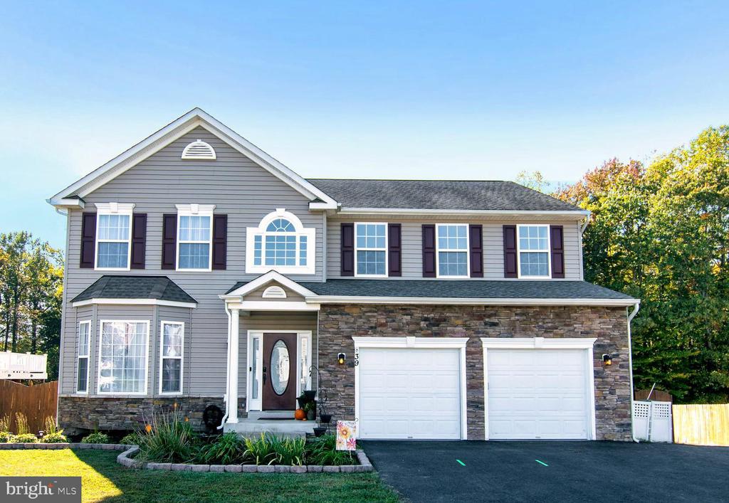 39 FOUNTAIN DRIVE