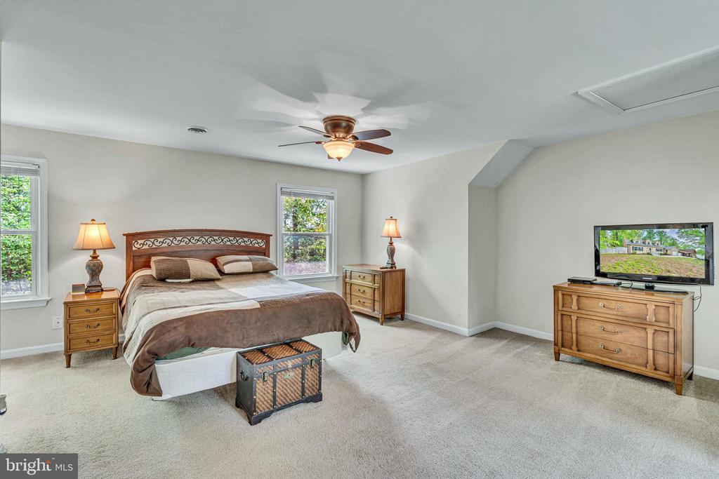 158 Olde Concord Rd