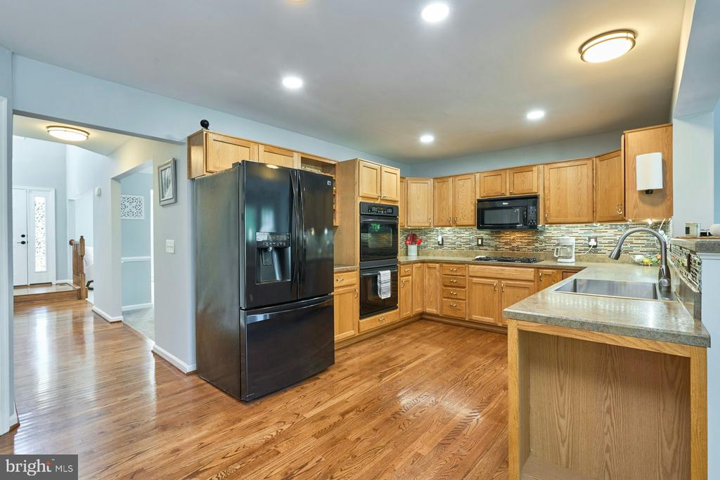 5 WILD PLUM COURT