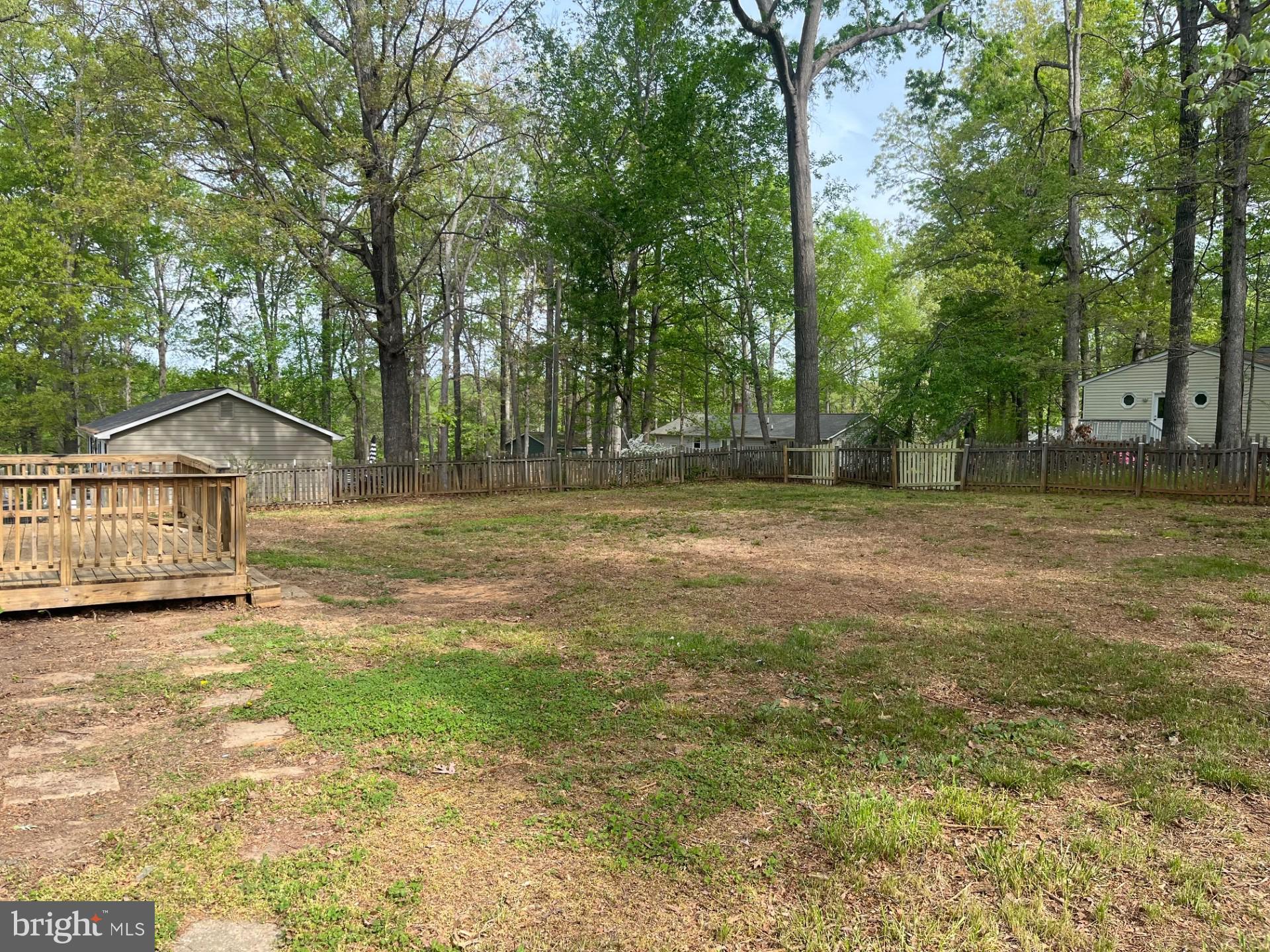 39 HIDDEN LAKE DRIVE