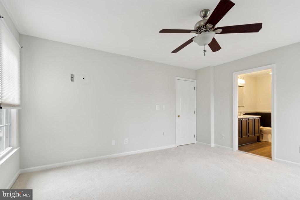 6 BANKSTON COURT