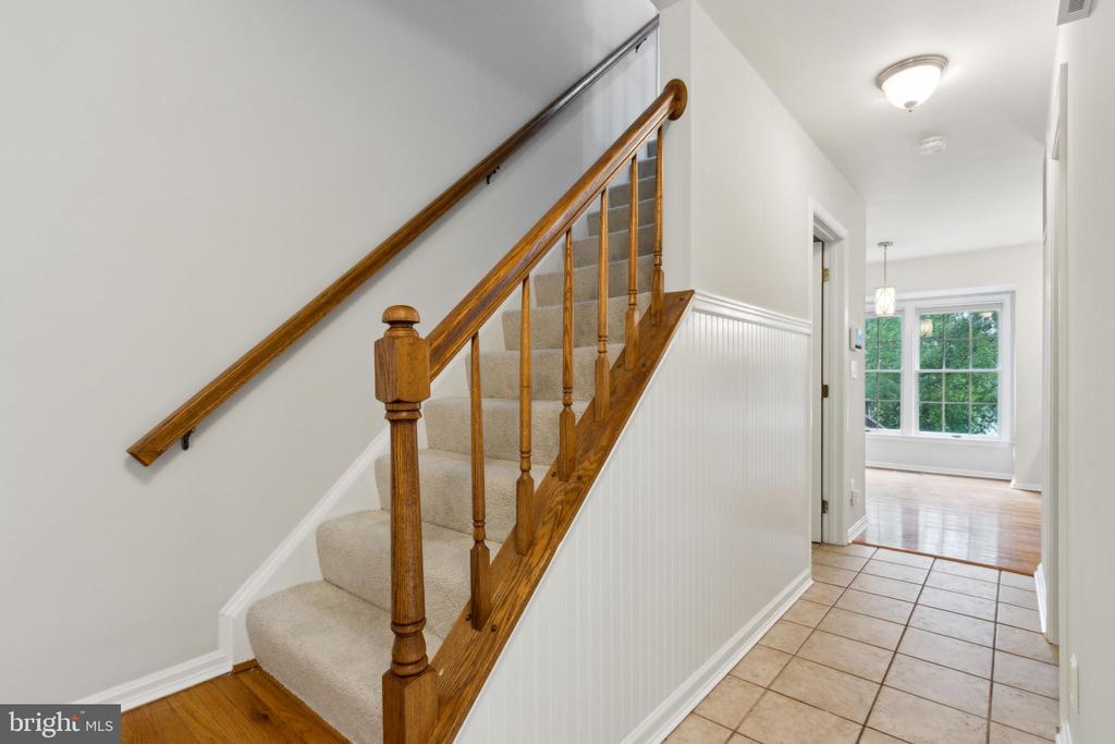 6 BANKSTON COURT
