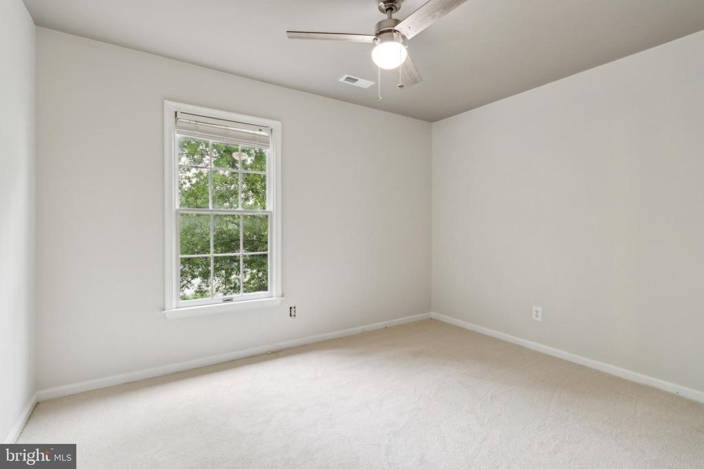 6 BANKSTON COURT