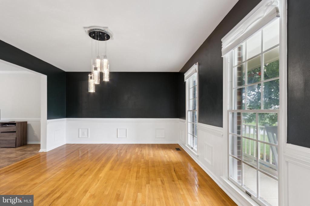 6 BANKSTON COURT