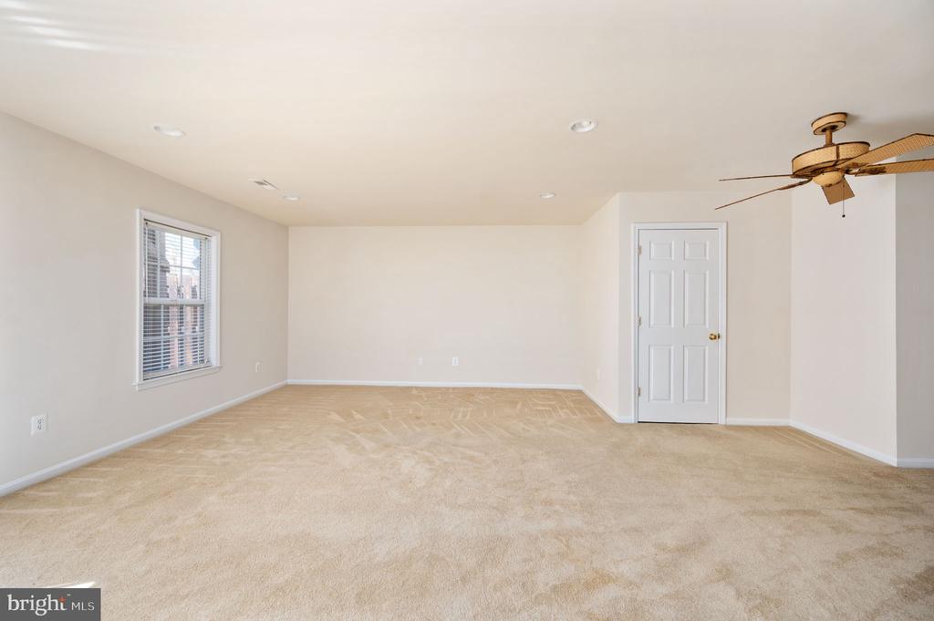 104 REGATTA LANE