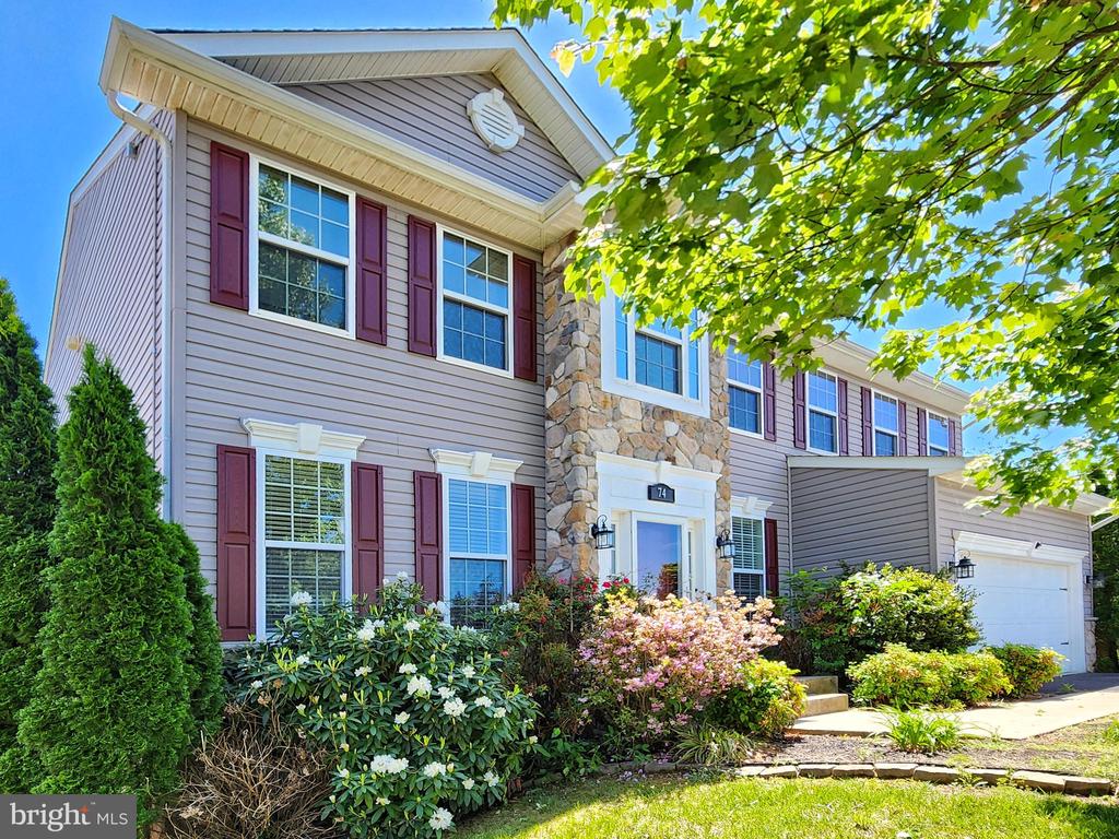 74 SANCTUARY LANE