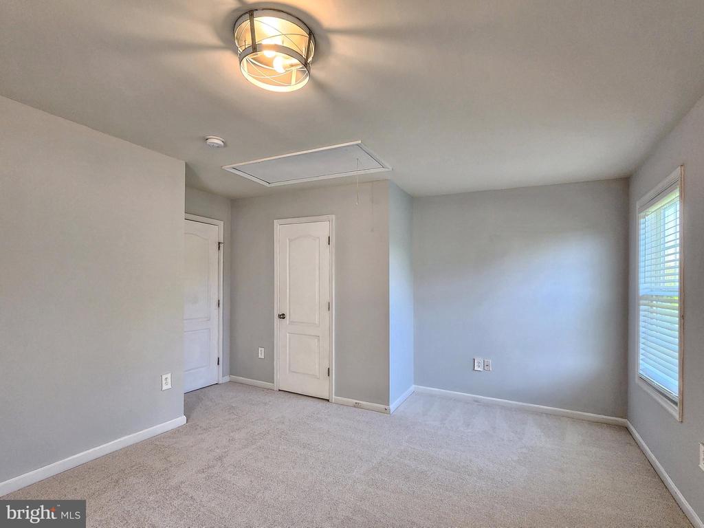 74 SANCTUARY LANE