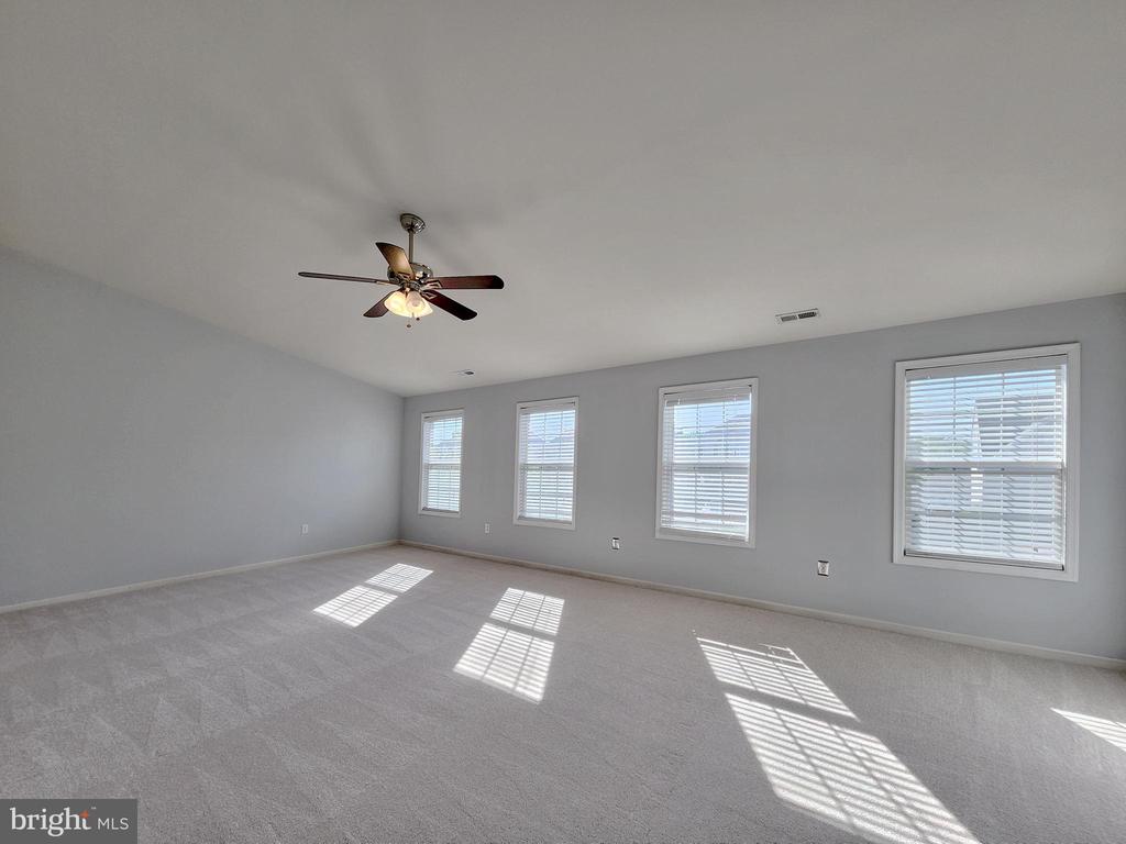 74 SANCTUARY LANE