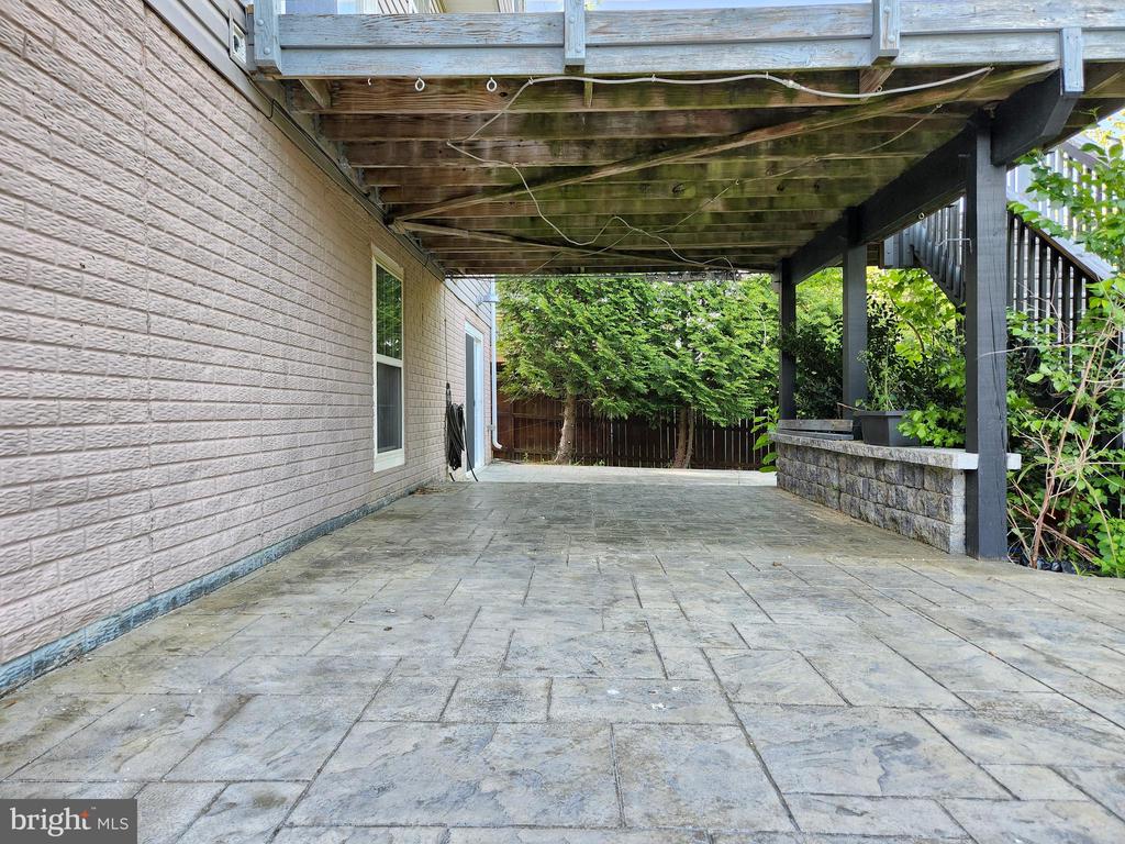 74 SANCTUARY LANE