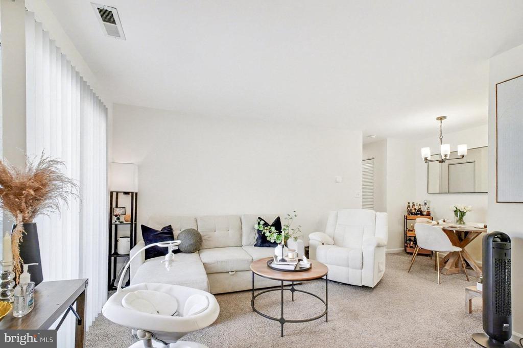 75 RED MAPLE COURT