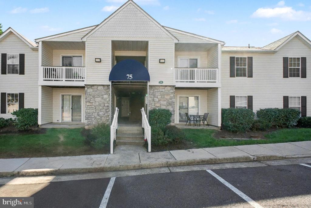 75 RED MAPLE COURT
