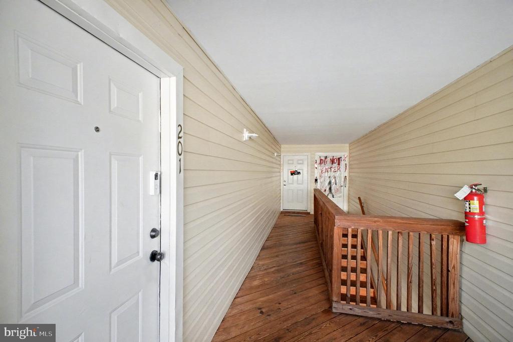 75 RED MAPLE COURT