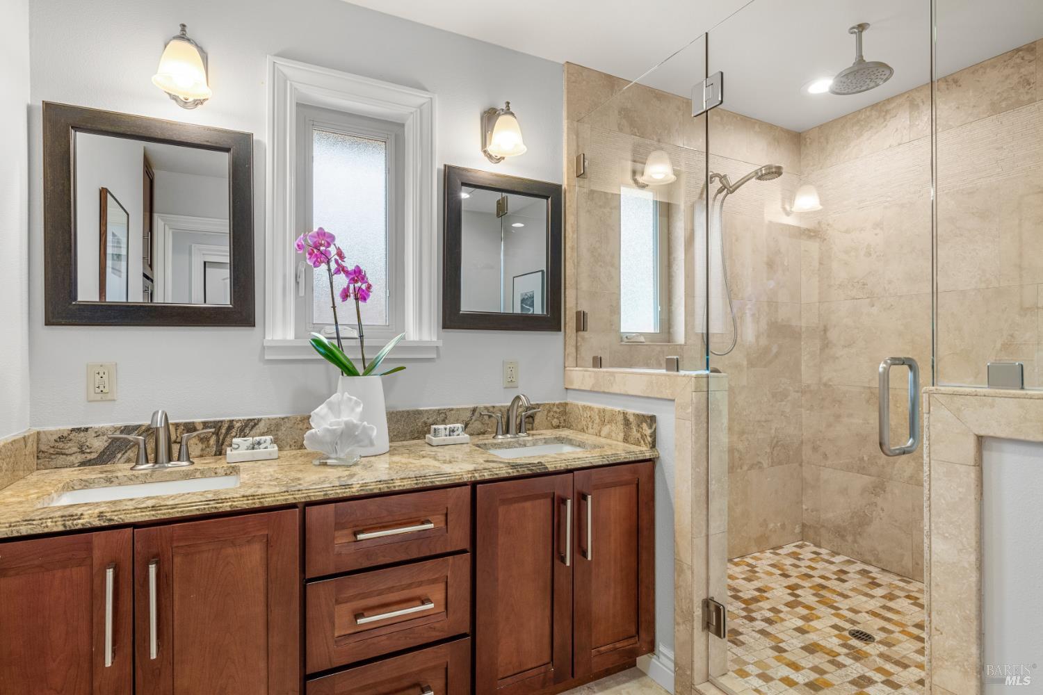 16 Washington Avenue