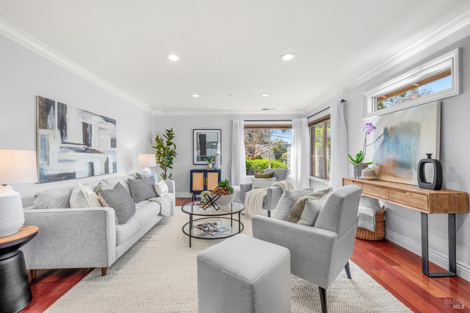 16 Washington Avenue