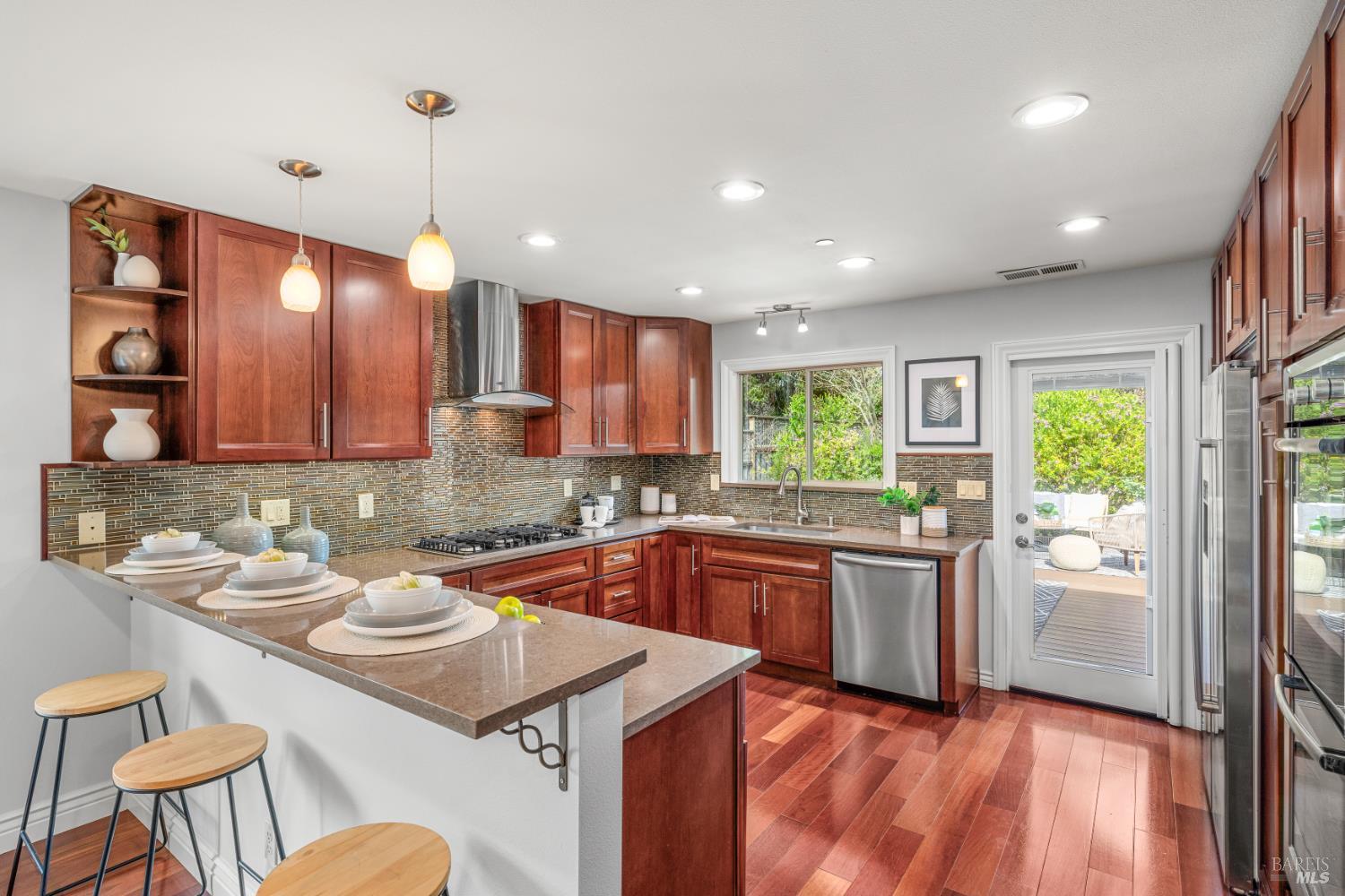 16 Washington Avenue