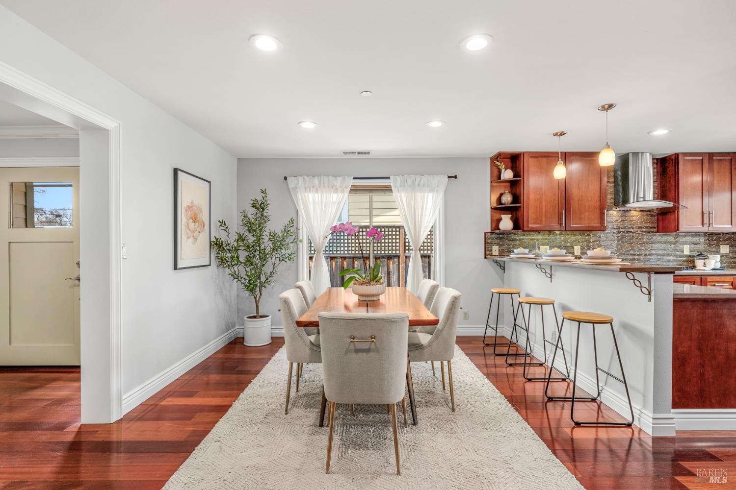 16 Washington Avenue